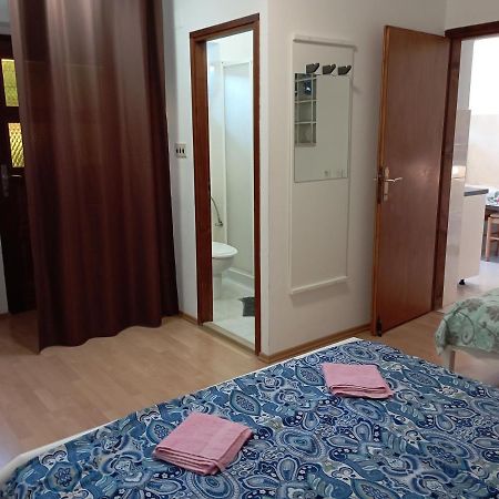 Apartments Mare Novigrad  ภายนอก รูปภาพ