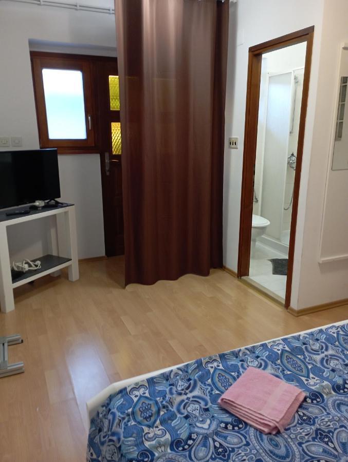 Apartments Mare Novigrad  ภายนอก รูปภาพ