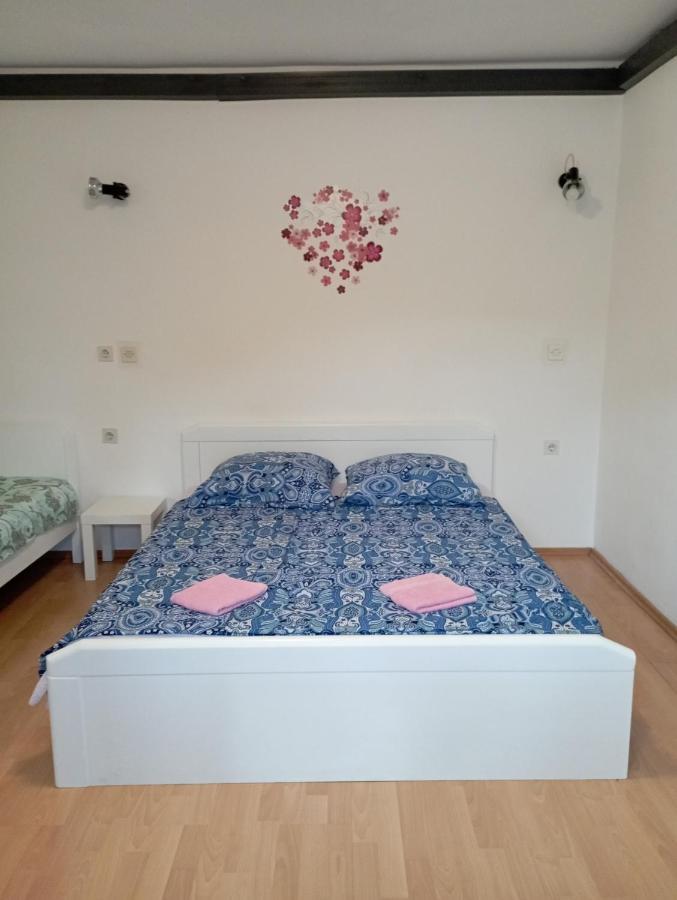 Apartments Mare Novigrad  ภายนอก รูปภาพ
