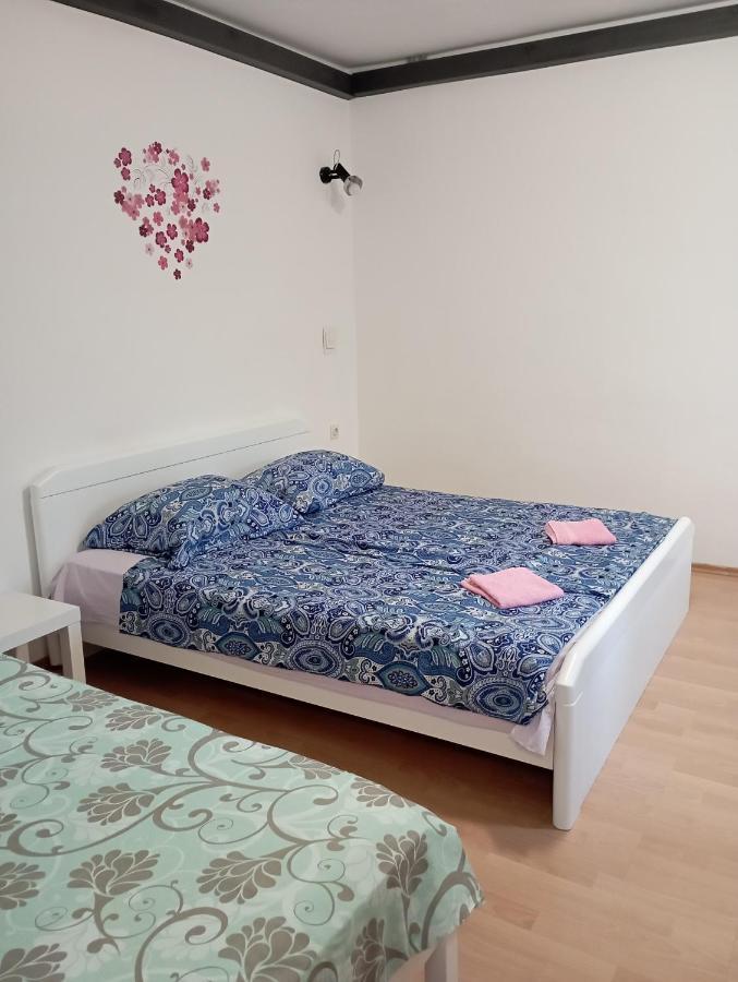 Apartments Mare Novigrad  ภายนอก รูปภาพ