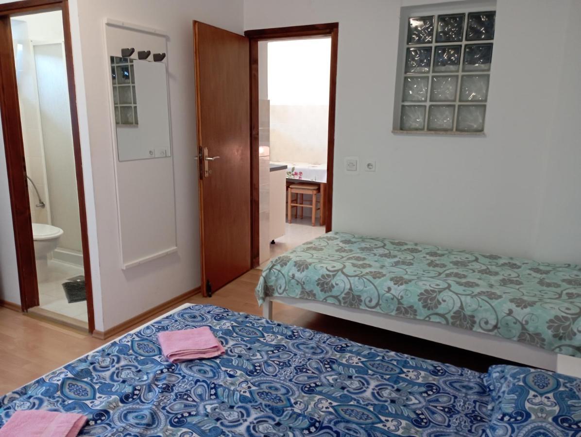 Apartments Mare Novigrad  ภายนอก รูปภาพ