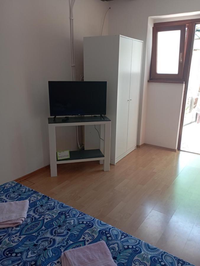 Apartments Mare Novigrad  ภายนอก รูปภาพ